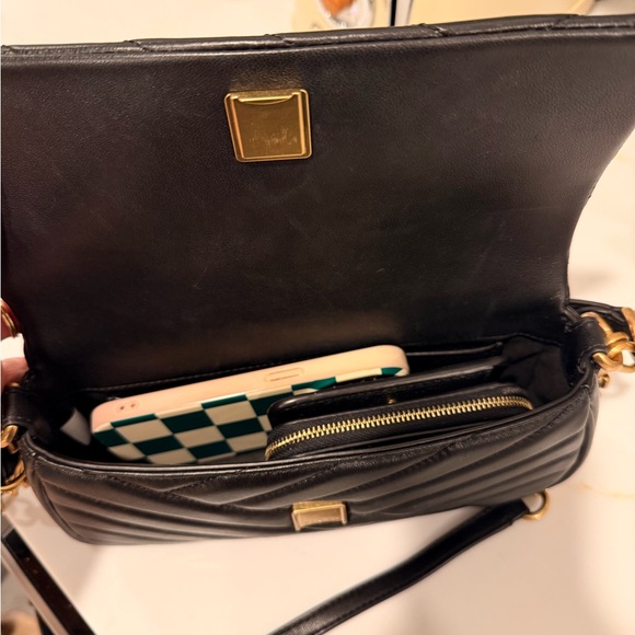 Tory Burch Black Quilted Shoulder Bag - Picture 8 of 9